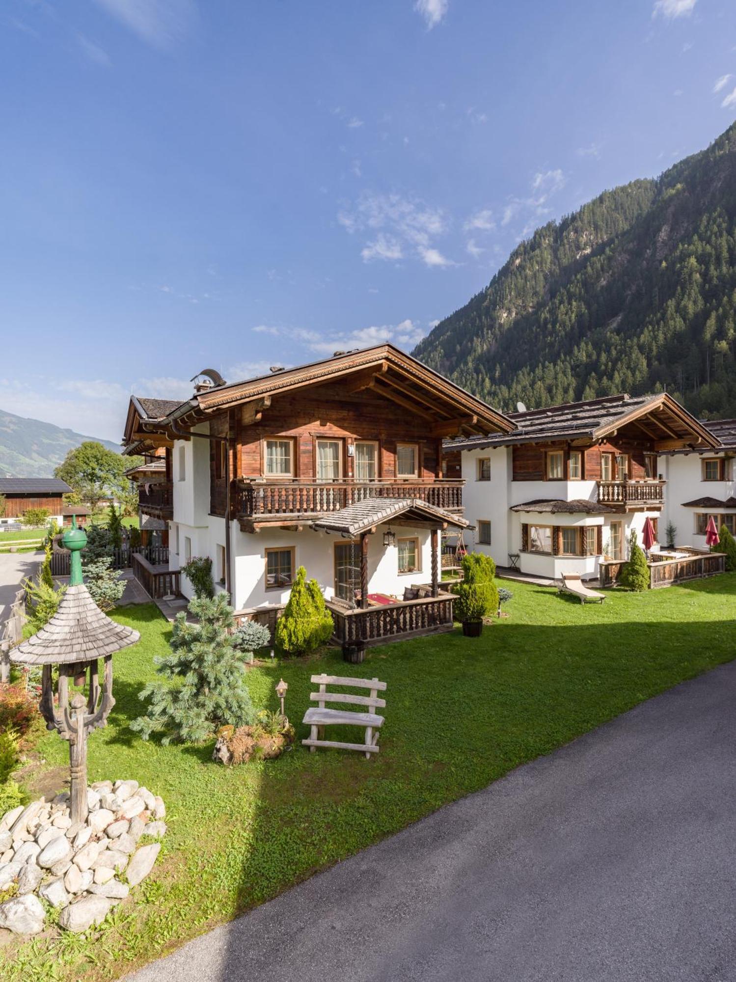 S'Dorfl Chalets Villa Mayrhofen Exterior photo