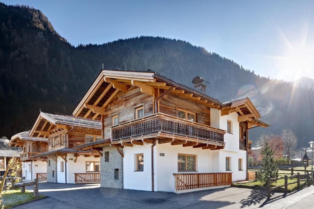 S'Dorfl Chalets Villa Mayrhofen Exterior photo